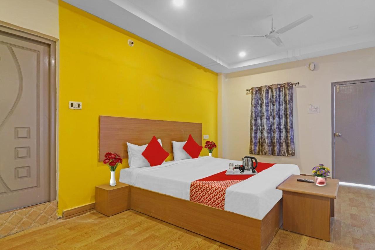Hotel O Lavish Stay ไฮเดอราบัด ภายนอก รูปภาพ